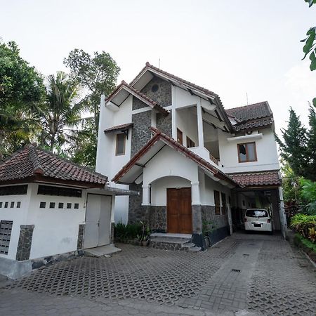 Super Oyo 1778 Omah Duwet Hotel Beran Kidul Eksteriør billede
